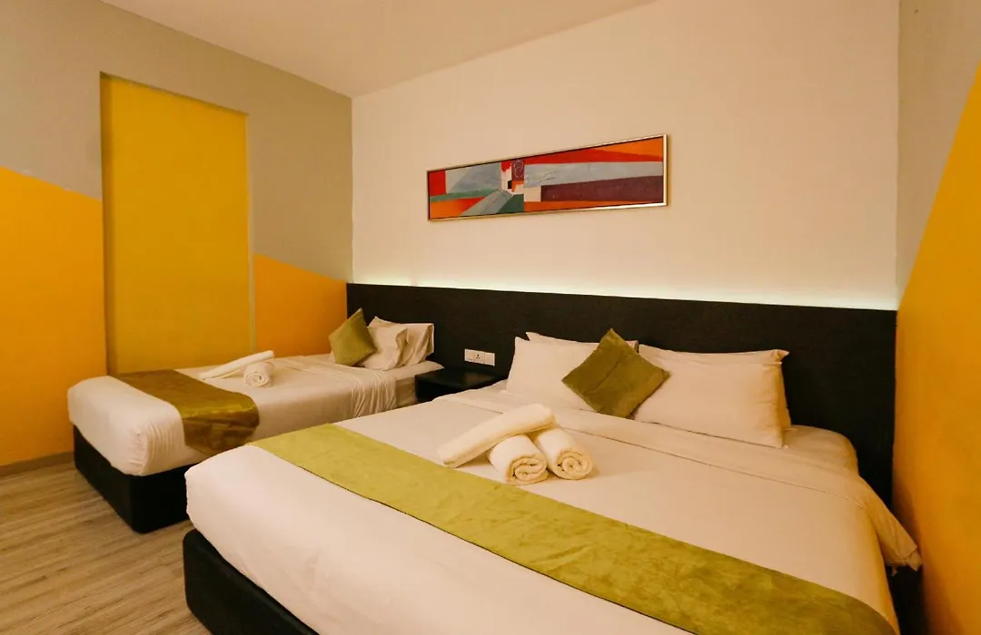 Swing & Pillows - Golden Roof Hotel Sunway Ipoh-1
